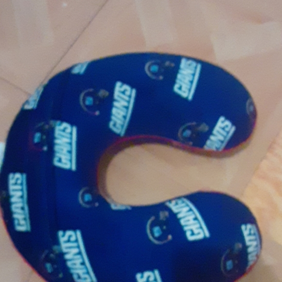 Ny giants pillow - Picture 3 of 4